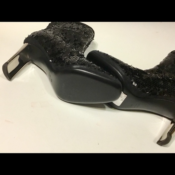 Giuseppe Zanotti Ruggente Sequin Booties in Black - Picture 7 of 8